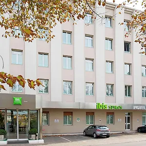 Ibis Styles Toscanini Ξενοδοχείο